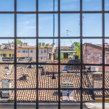 Emilia Suite Urban Модена Экстерьер фото